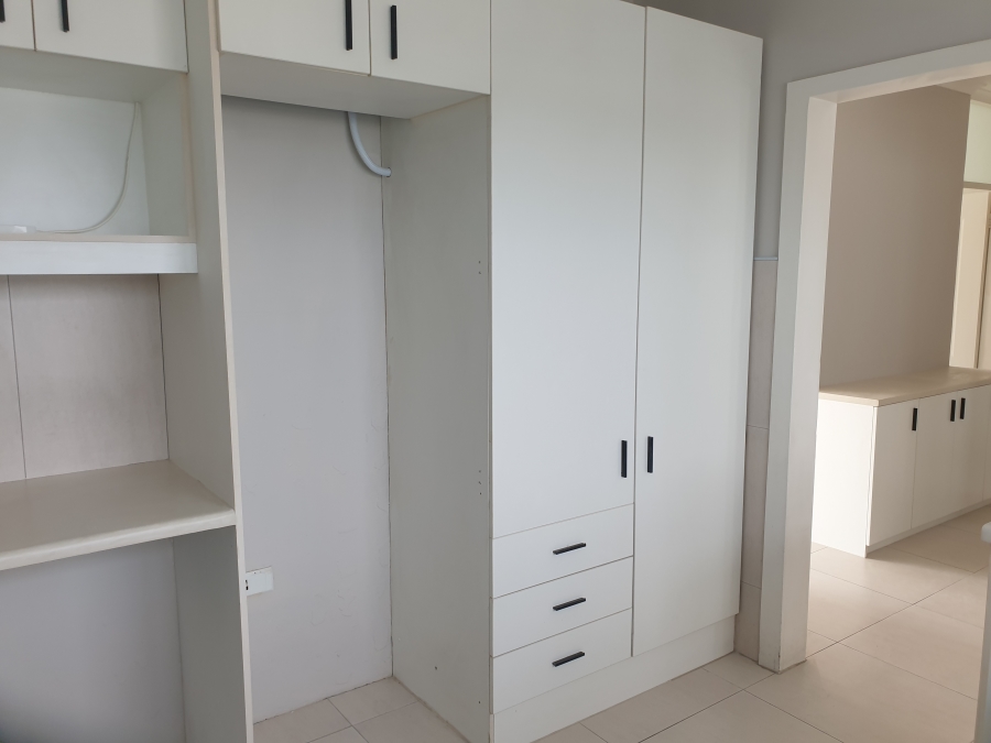 To Let 2 Bedroom Property for Rent in Claremont Western Cape